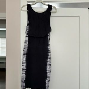 Splendid gray midi dress, tie dye accent - size small